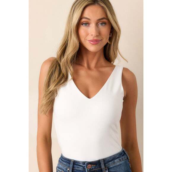 Red Dress Sugar Magnolia Ivory Sleeveless Bodysuit Size SS / White - Picture 3 of 3